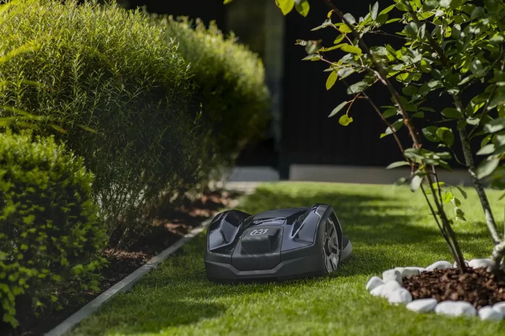 HUSQVARNA 310E NERA AUTOMOWER – image 2