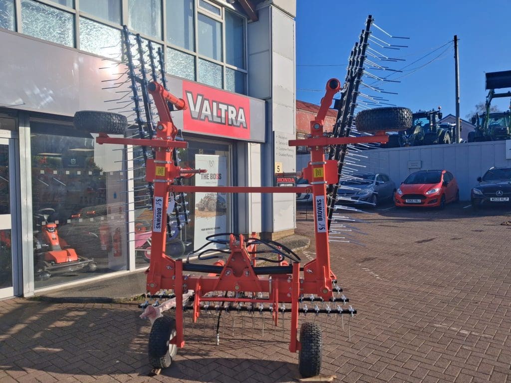 Grassmaster 6m Hydraulic Folding Grass Harrows