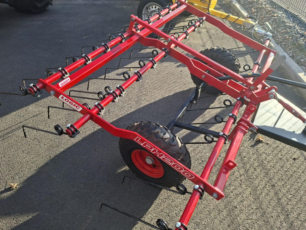 Logic LPH 200 – image 2